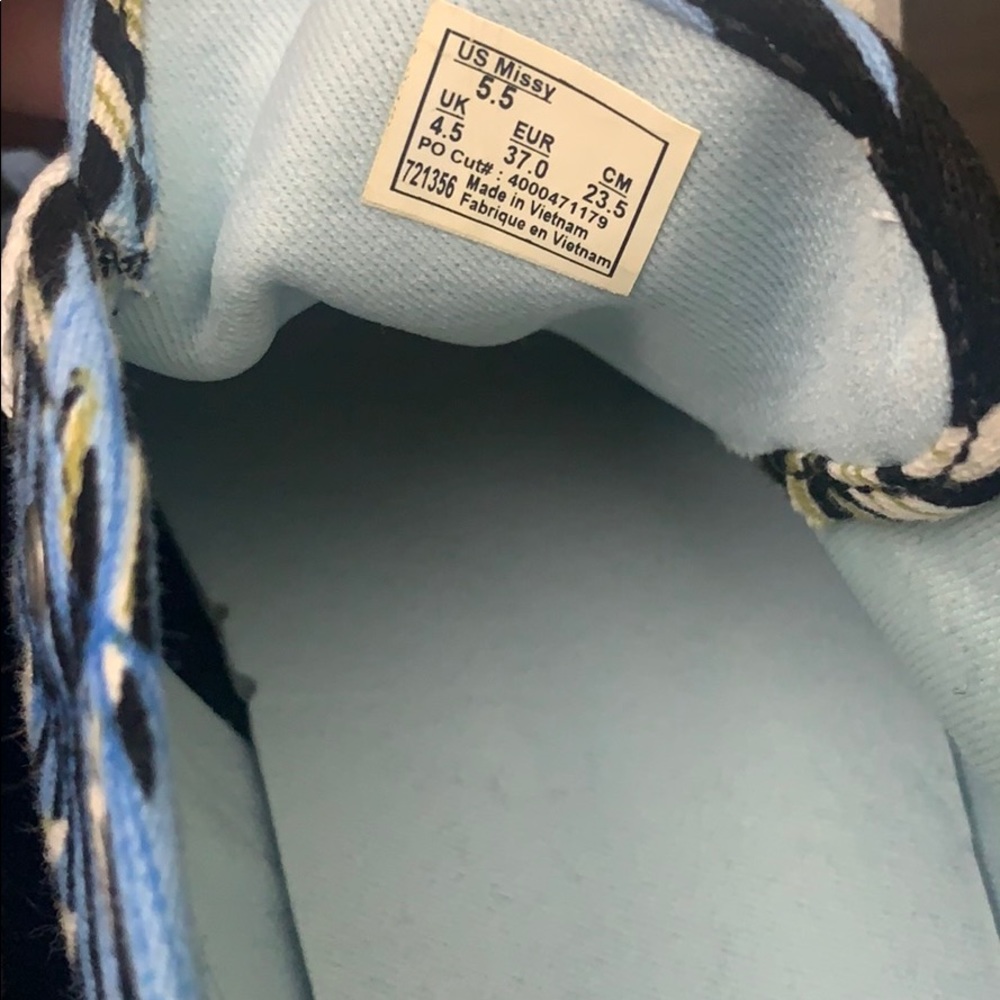 Vans. - Picture 5 of 5